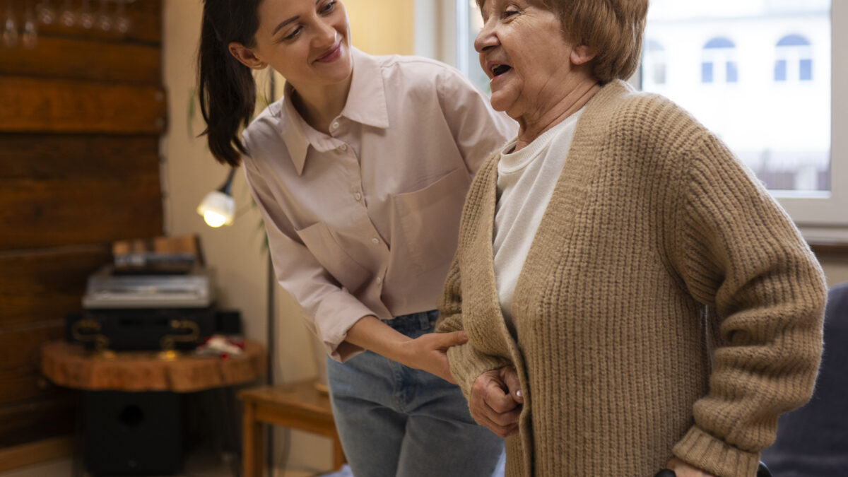 Top 3 des spécialistes du maintien à domicile des seniors à Hyères